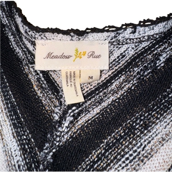 Anthropologie Women's Meadow Rue Sian Knit Tunic Top Size Medium - Picture 3 of 4